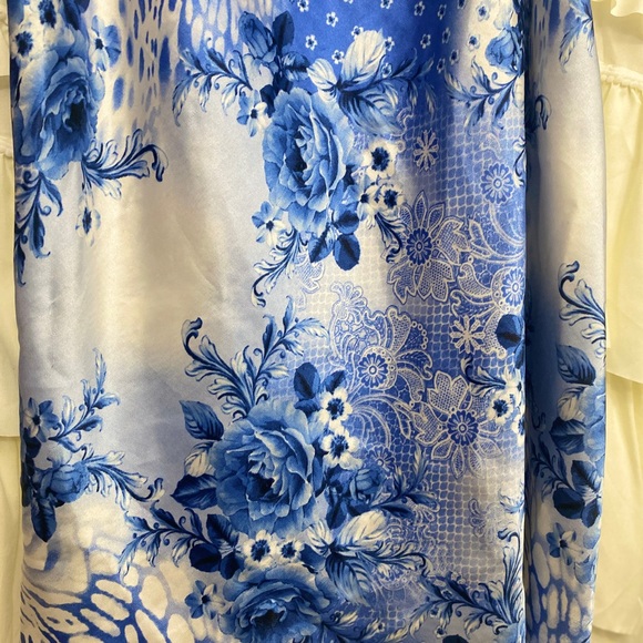 SOLD vtg patterned slip - Picture 6 of 9